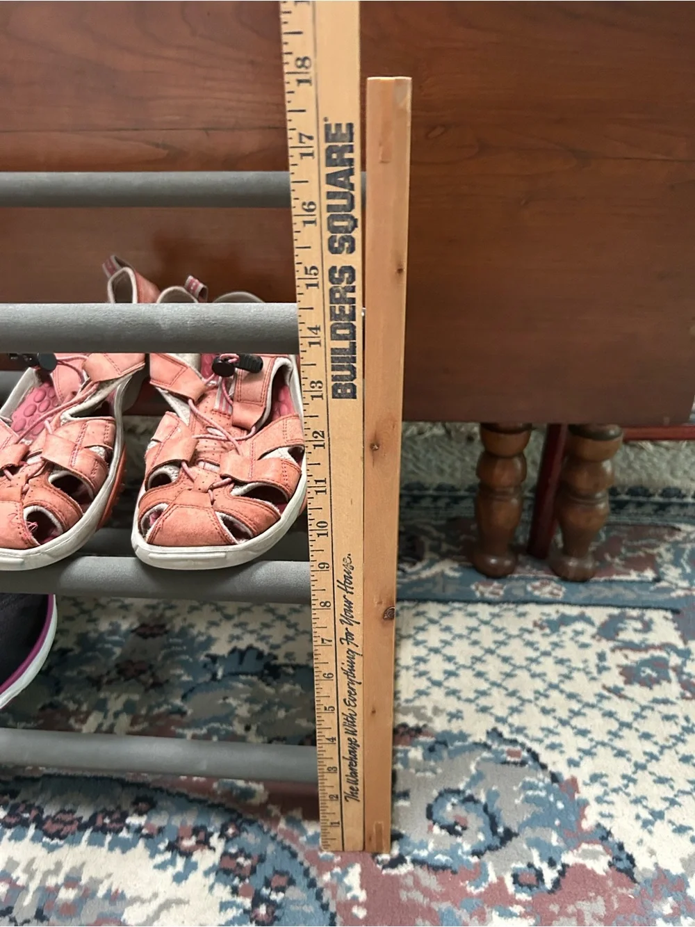 V. sturdy shoerack, wood&foam covered rails. Perfect inside front door,in closet